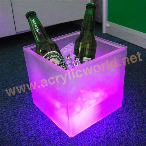 ice bucket    wine cooler   wine display